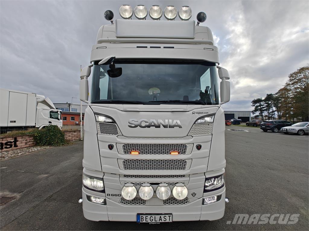 Scania R660 Camion con gancio di sollevamento