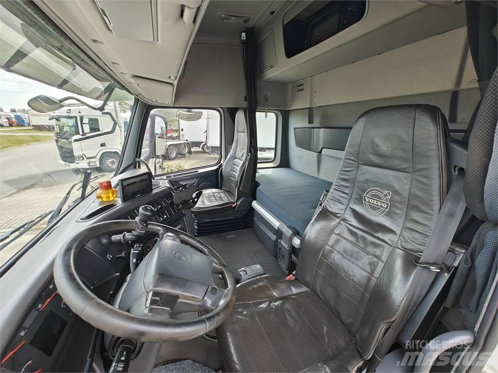 Volvo FH540 Camion con gancio di sollevamento