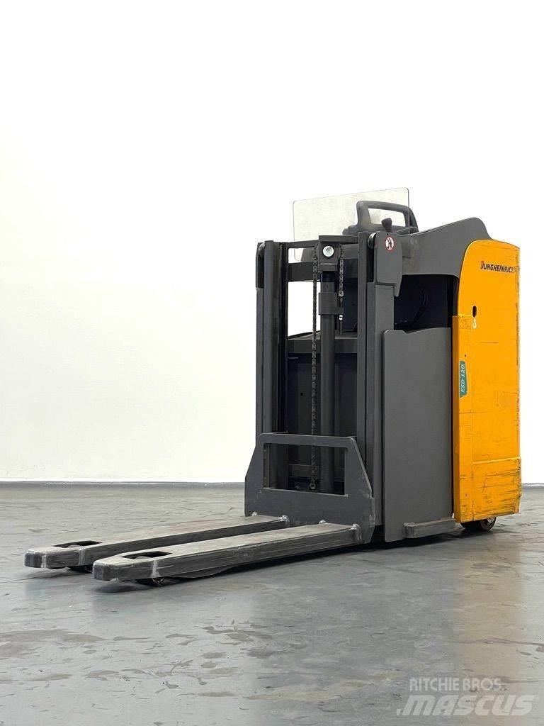 Jungheinrich ESD 120 Transpallet uomo a terra