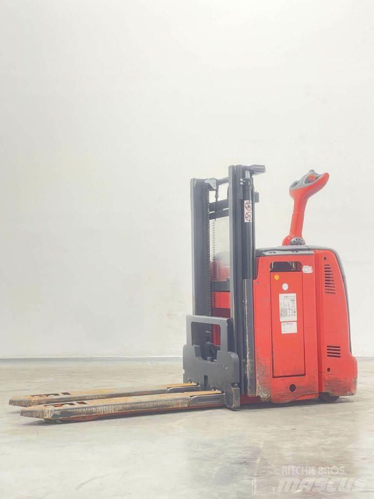 Linde D12-133 Transpallet uomo a terra