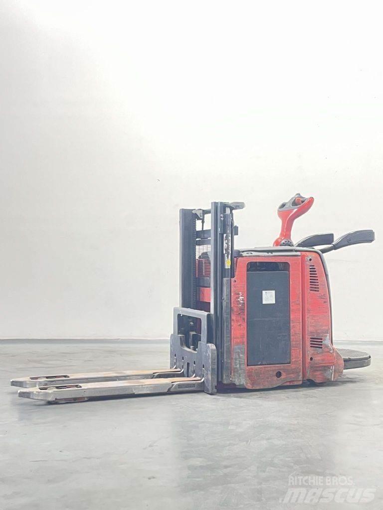 Linde D12AP-133 Transpallet uomo a terra
