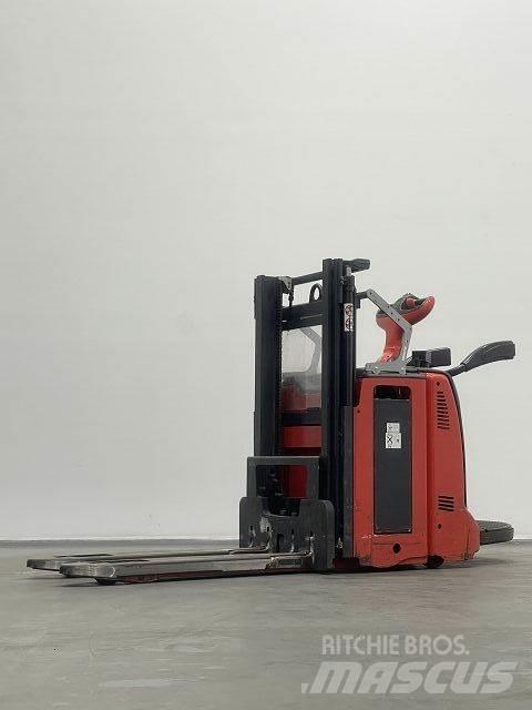 Linde D12HPAP Transpallet uomo a terra