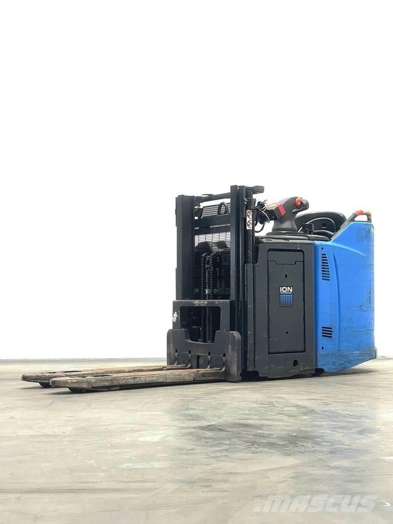 Linde D12HPSP-133 Transpallet uomo a terra