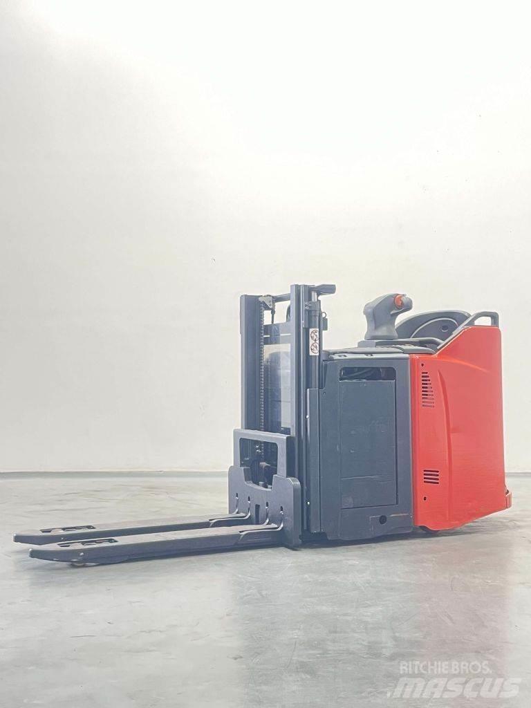 Linde D12HPSP-133 Transpallet uomo a terra