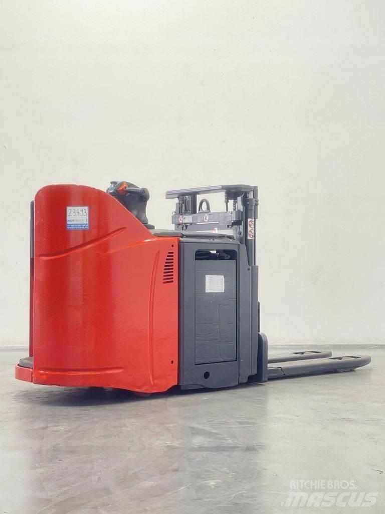 Linde D12HPSP-133 Transpallet uomo a terra