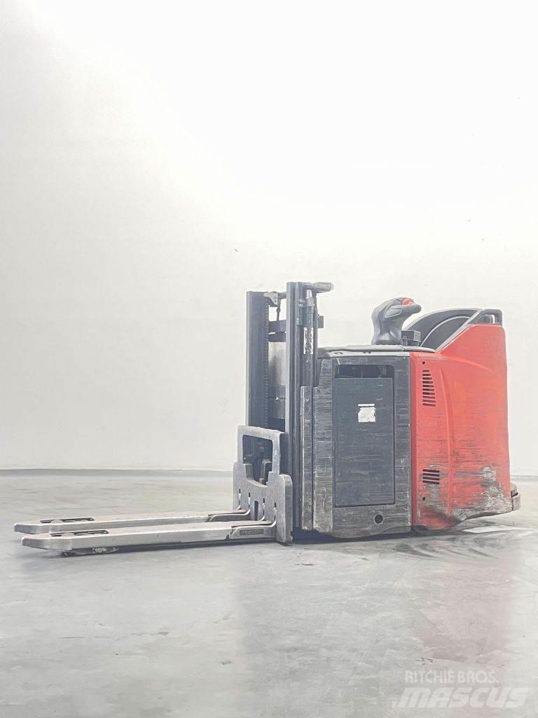 Linde D12HPSP-133 Transpallet uomo a terra
