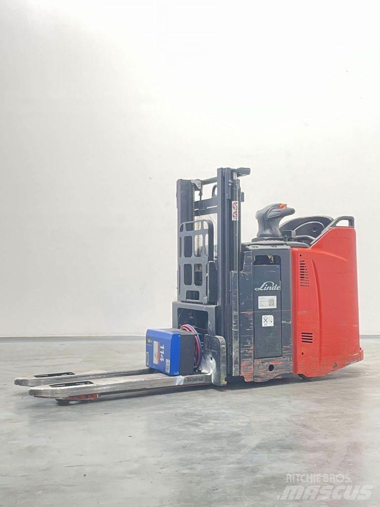 Linde D12SPHP-133 Transpallet uomo a terra