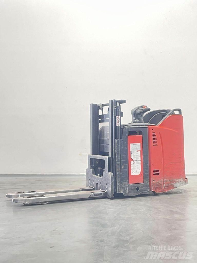 Linde D12SPHP-133 Transpallet uomo a terra