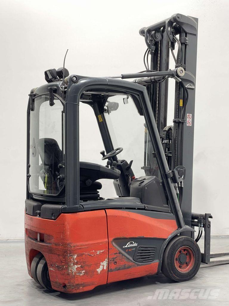 Linde E12-02-386 Carrelli elevatori elettrici