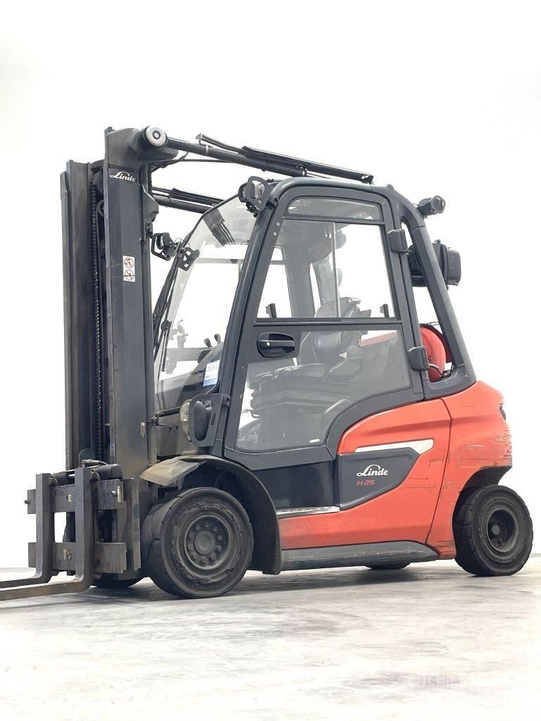 Linde H25T-01 Carrelli elevatori GPL