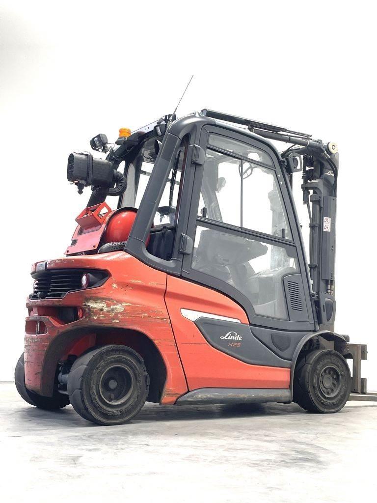 Linde H25T-01 Carrelli elevatori GPL