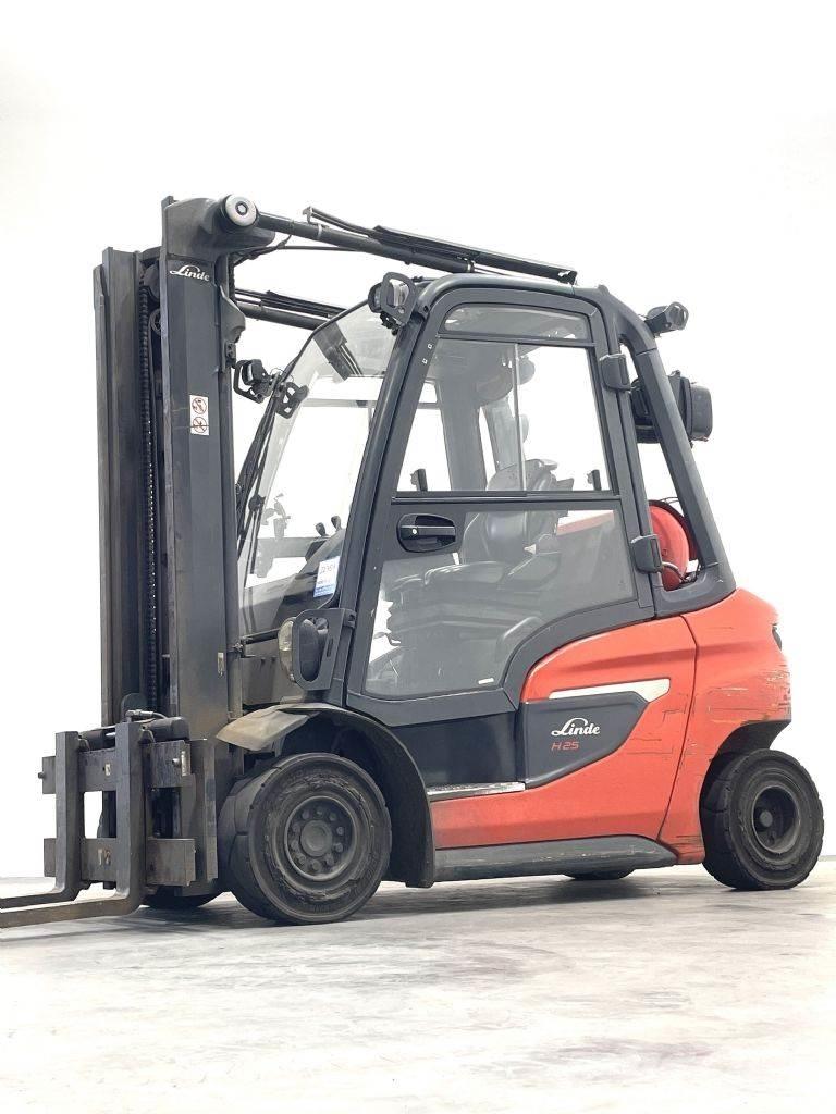 Linde H25T-01-1202 Carrelli elevatori GPL
