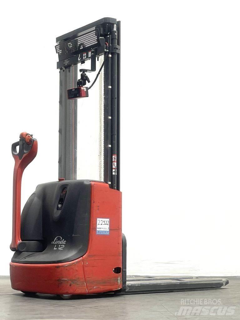 Linde L12 Transpallet uomo a terra