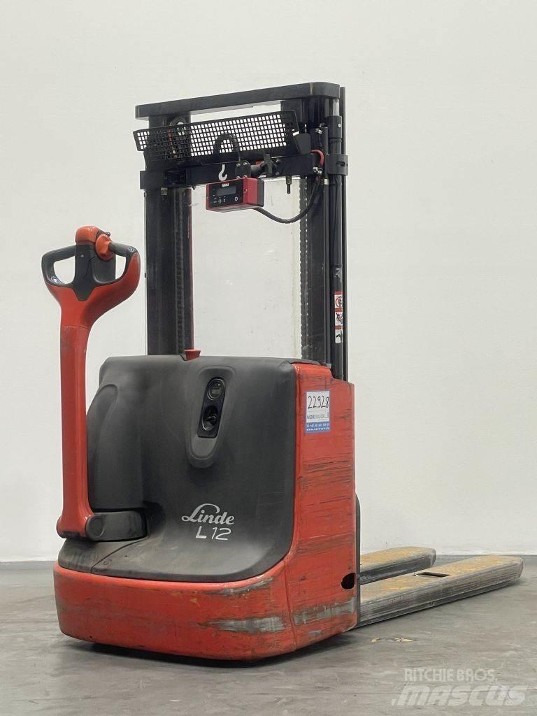Linde L12 Transpallet uomo a terra