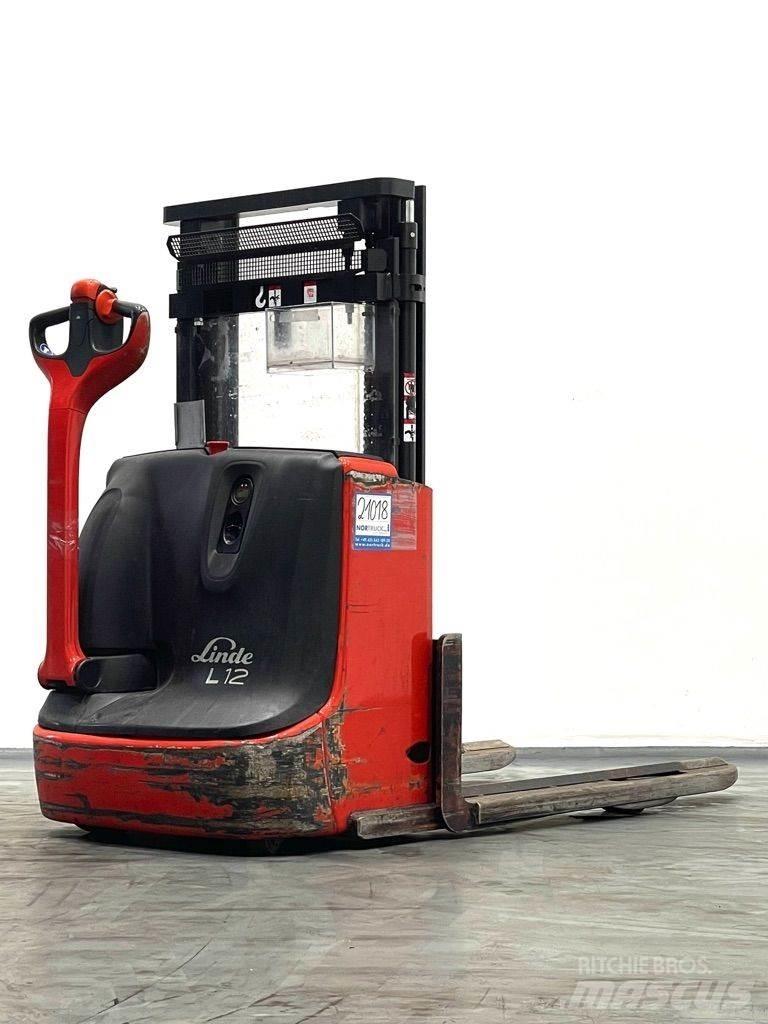 Linde L12-1172 Transpallet uomo a terra