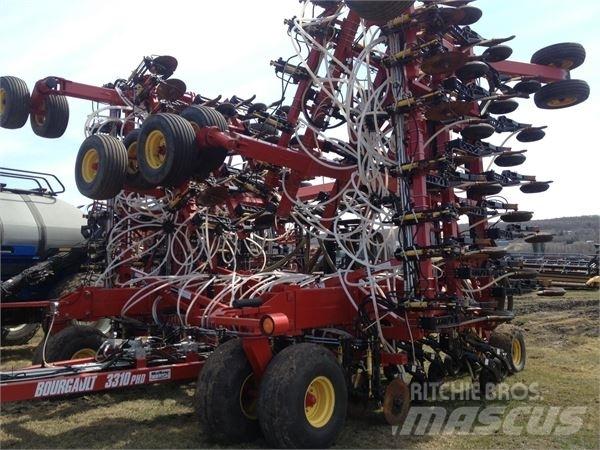 Bourgault 3310 Perforatrici