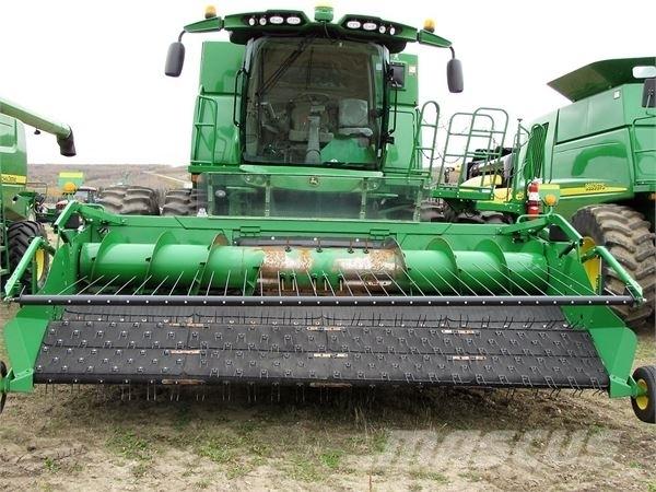 John Deere S680 Mietitrebbiatrici