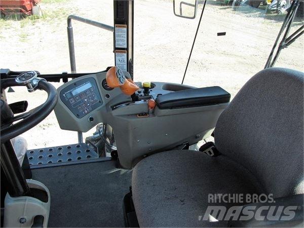 MacDon M150 Andanatori