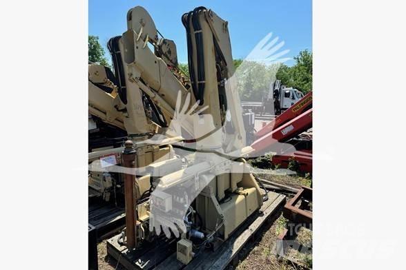 Hiab 8108-2 Gru per legname