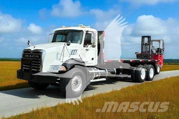 Moffett M55 Muletti autotrasportati