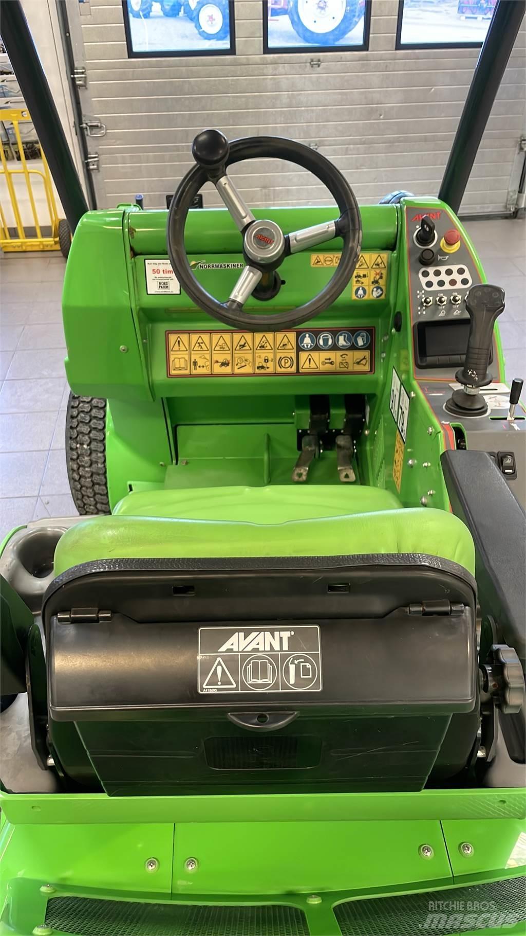 Avant E5 Kompaktlastare Mini Pale Gommate