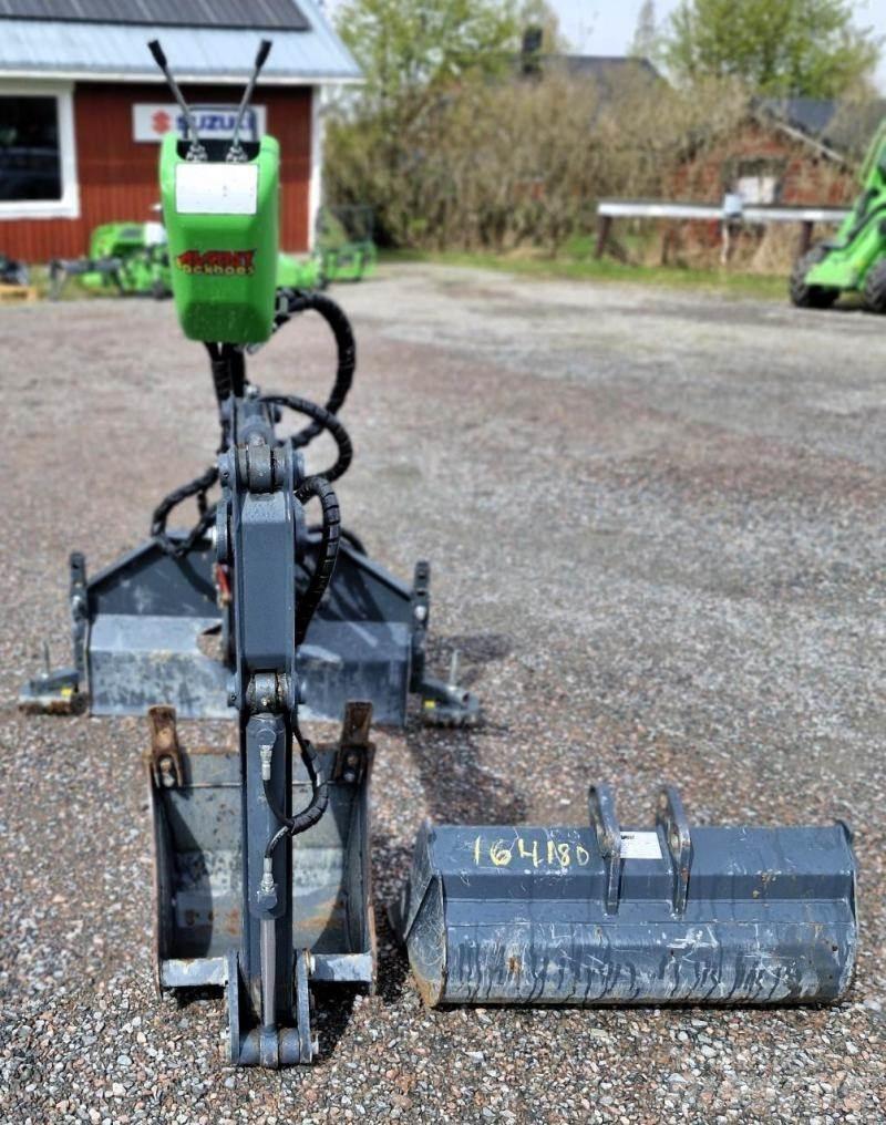 Avant Grävaggregat 210 Mini Pale Gommate
