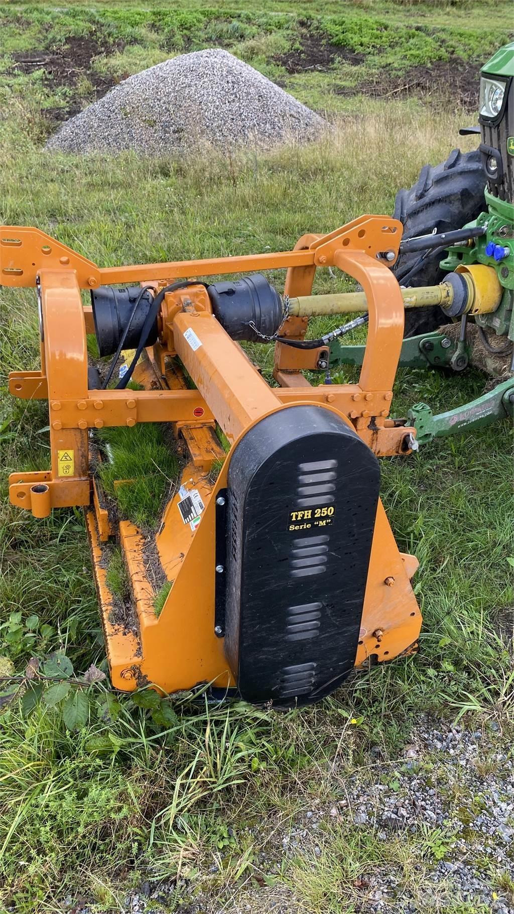 Berti TFH 250 BETESPUTS Falciatrici/cimatrici per pascoli