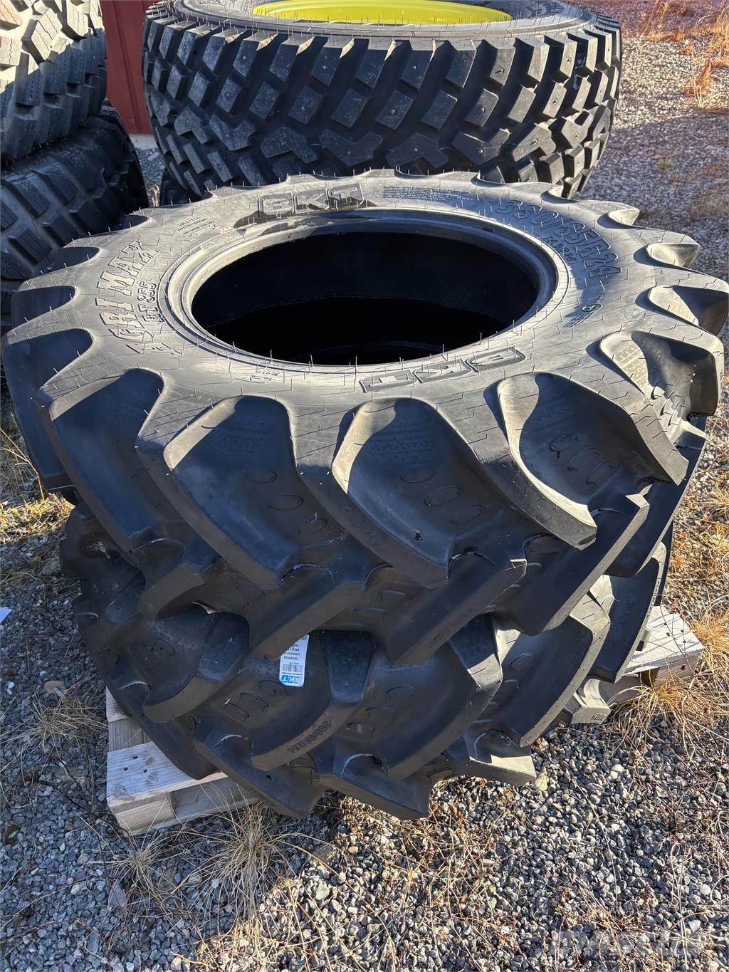BKT Däck 380/85R24 2st Pneumatici, ruote e cerchioni