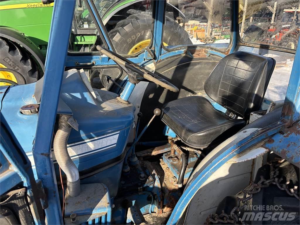 Ford 5000 med lastare Trattori