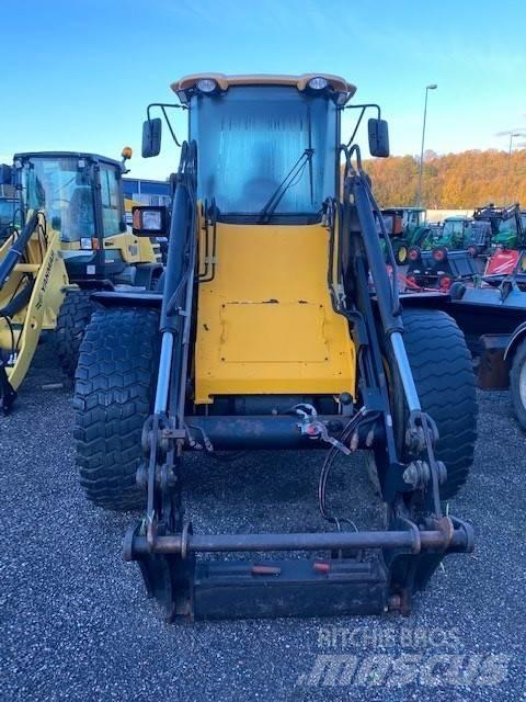 JCB 412S LASTMASKIN Pale gommate