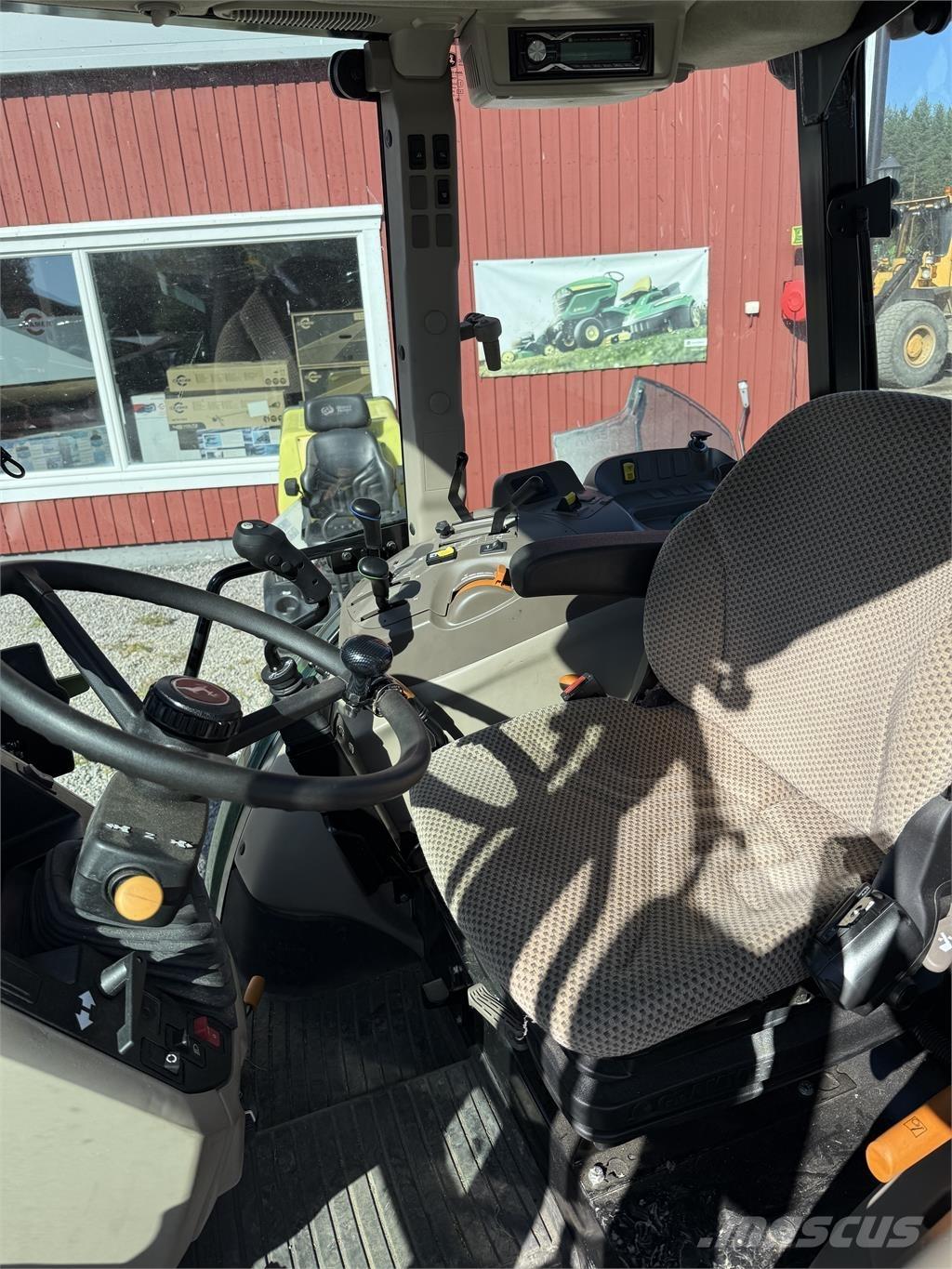 John Deere 5058E Trattori