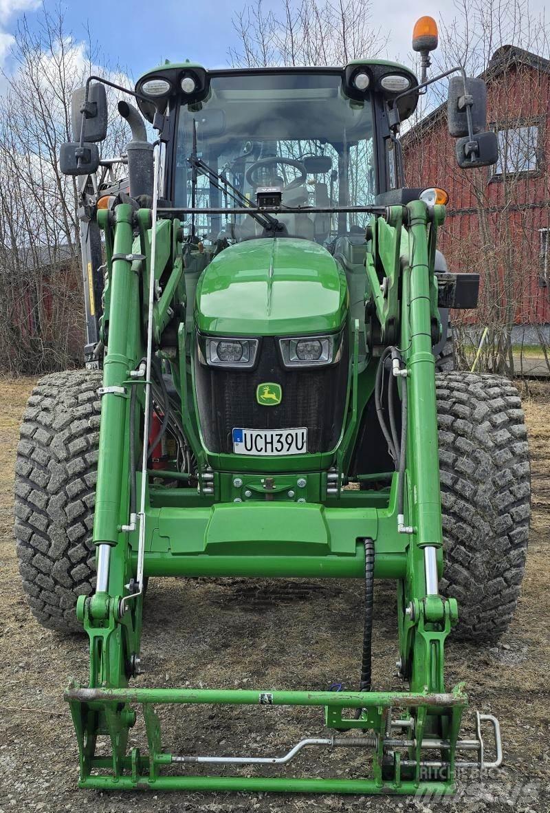 John Deere 5090R Trattori