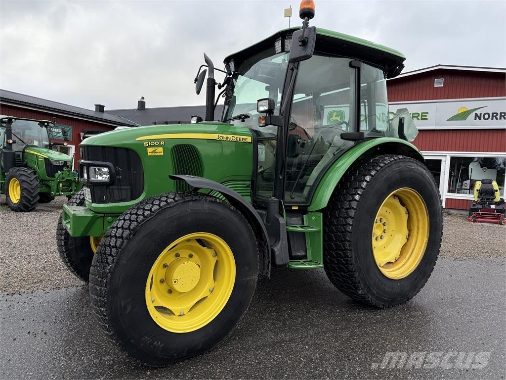 John Deere 5100R Trattori