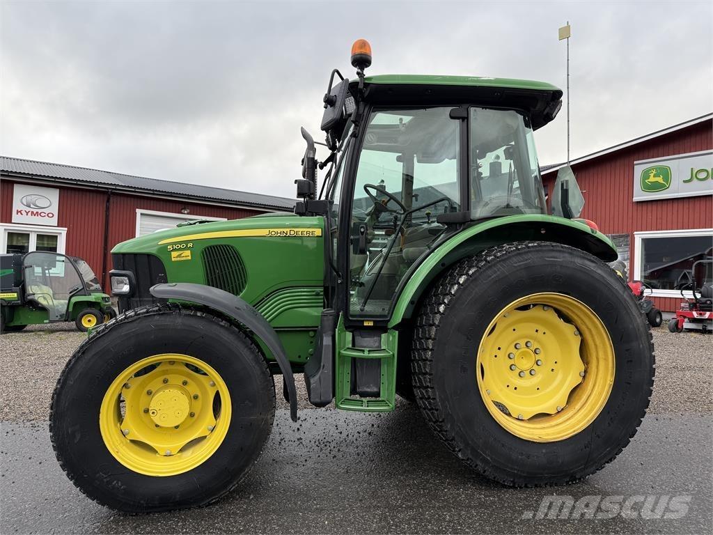 John Deere 5100R Trattori