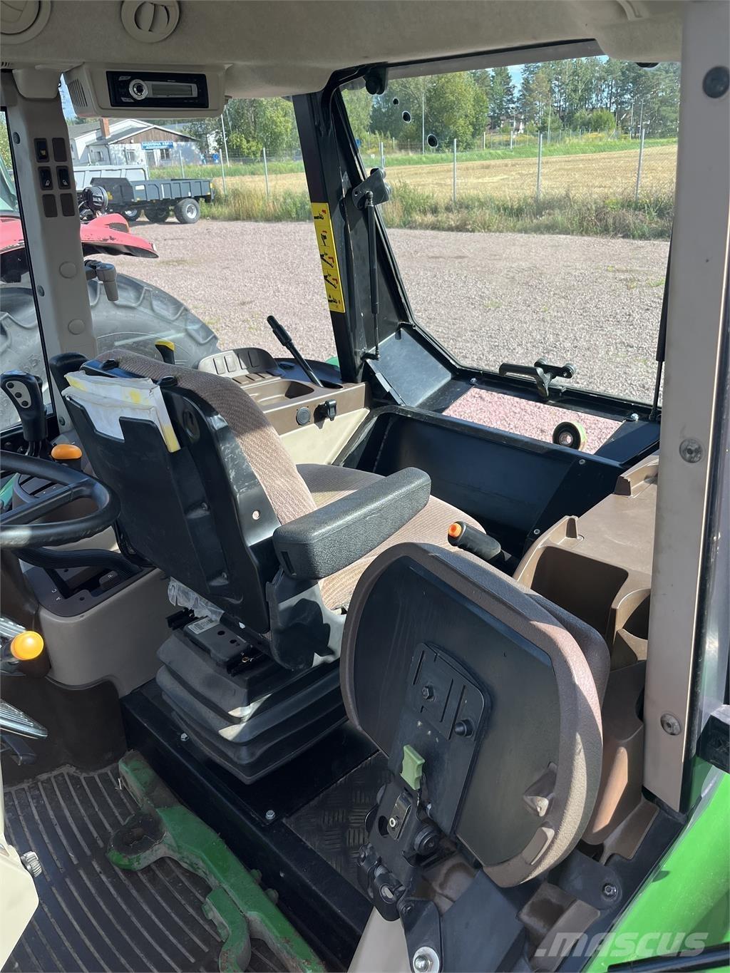 John Deere 5620 Trattori