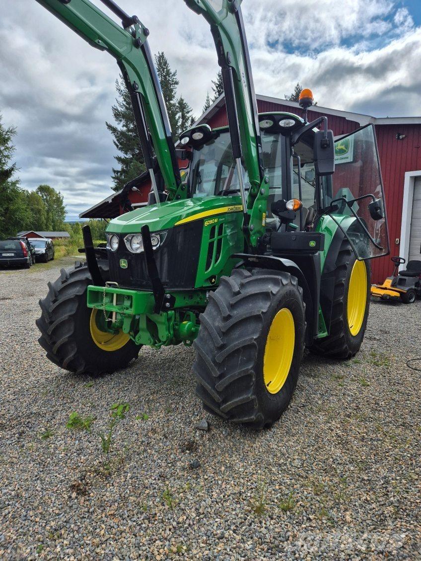 John Deere 6090M Trattori