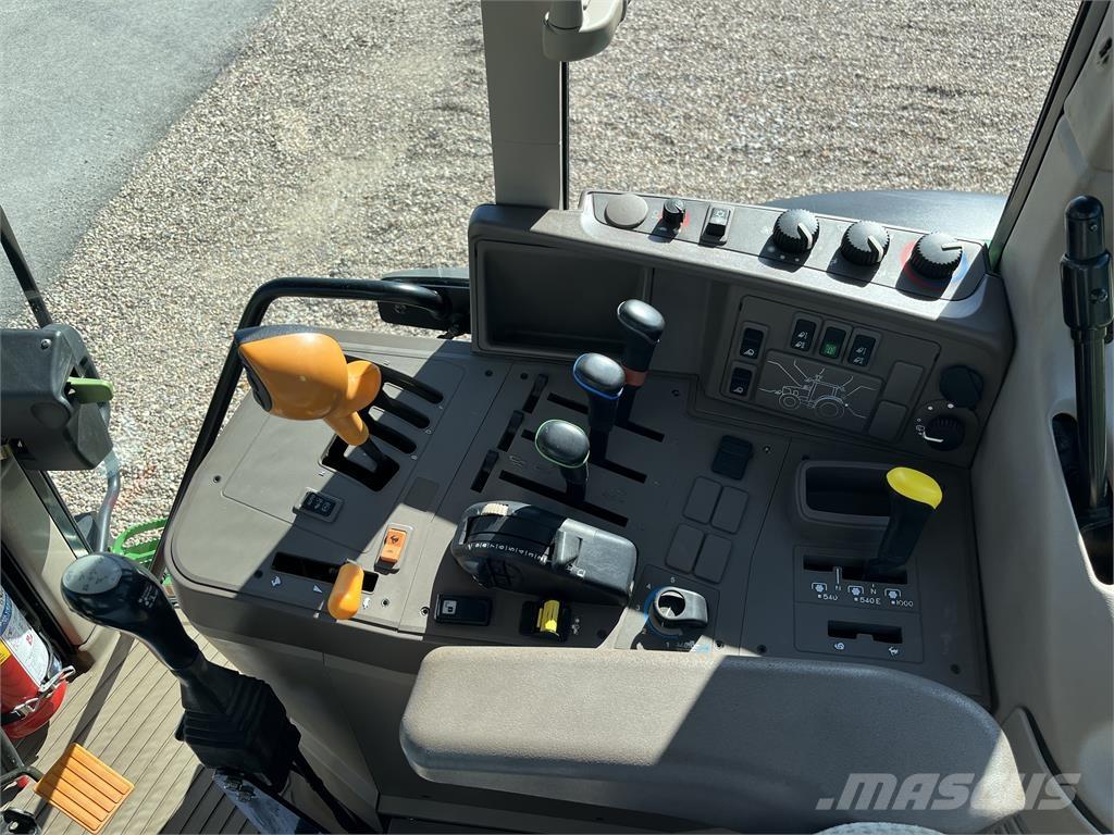 John Deere 6125M Trattori