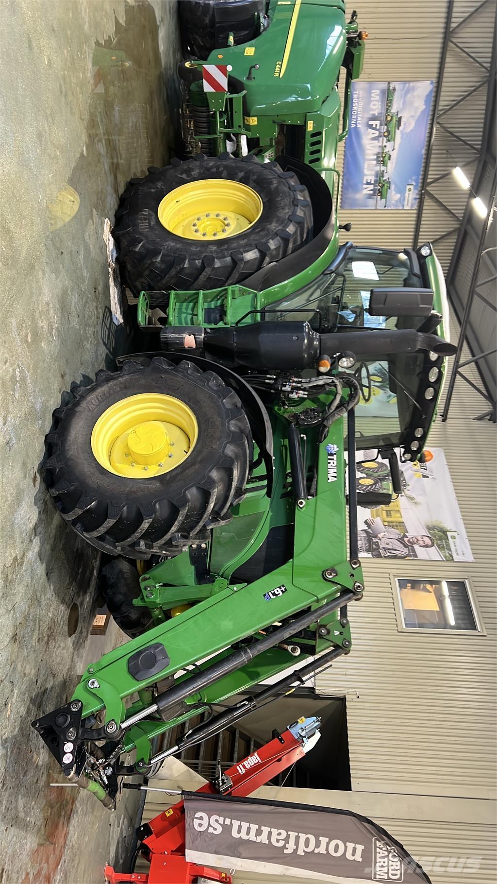 John Deere 6215R Trattori
