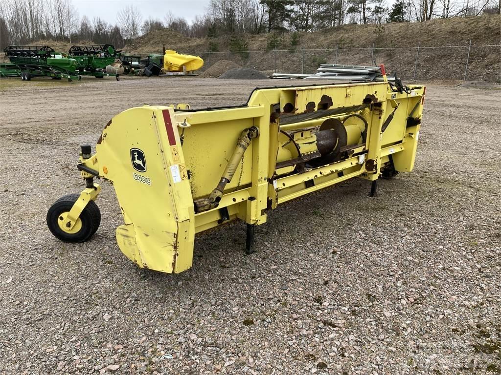 John Deere 640C Pick-up Accessori per motofalciatrici