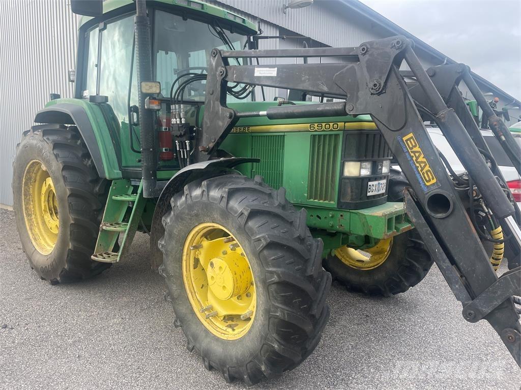 John Deere 6900 TRAKTOR Trattori