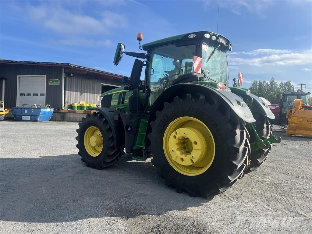 John Deere 6R 250 Trattori