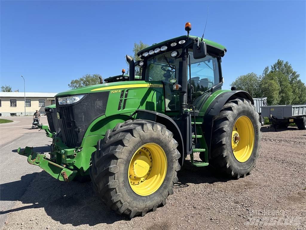 John Deere 7230R Trattori