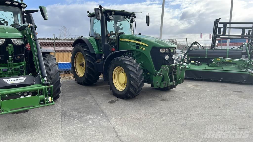 John Deere 7730 Trattori