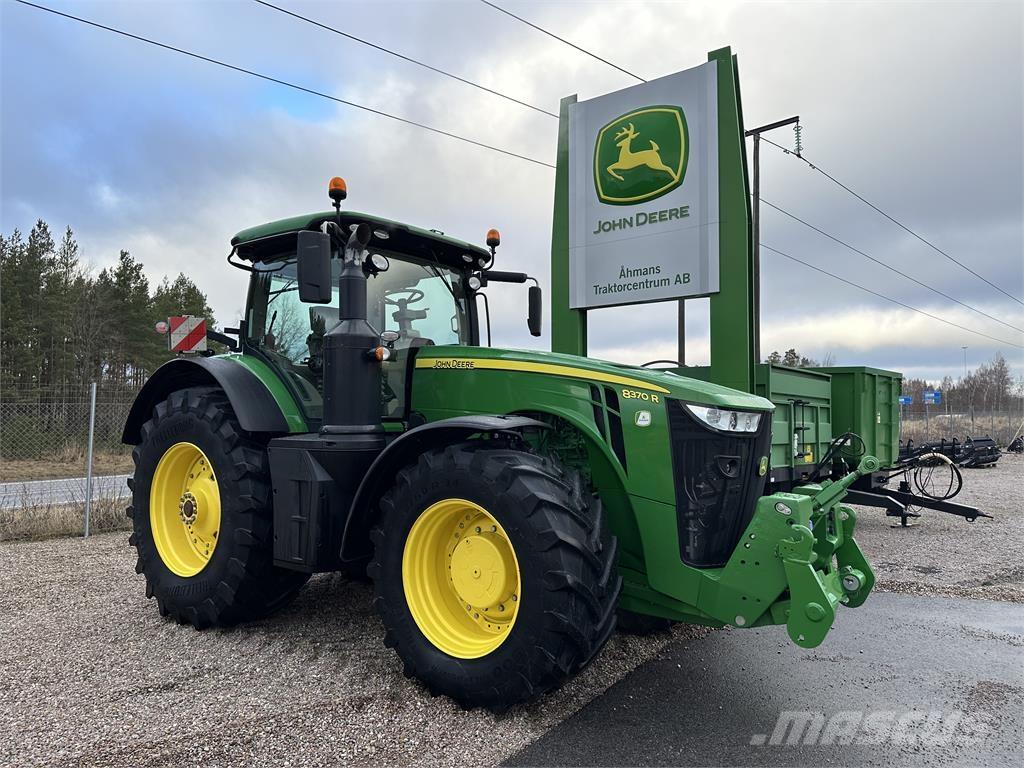 John Deere 8370R Trattori