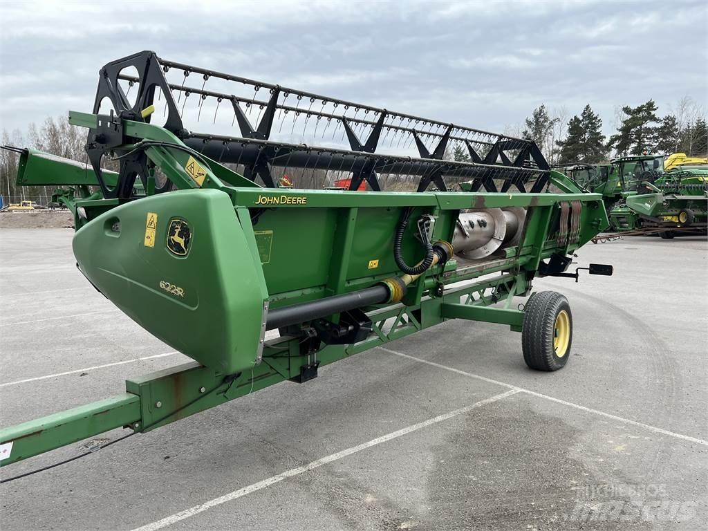 John Deere 9560i WTS Mietitrebbiatrici