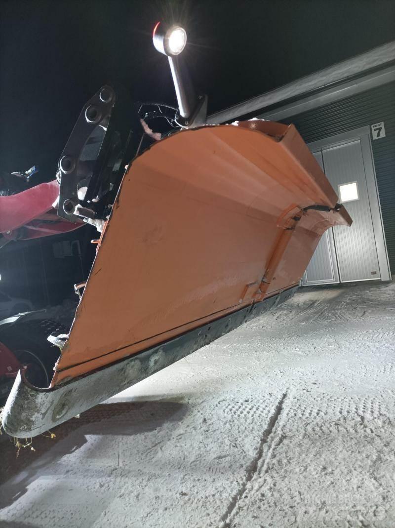 Pronar VIKPLOG 330 Altri attacchi e componenti