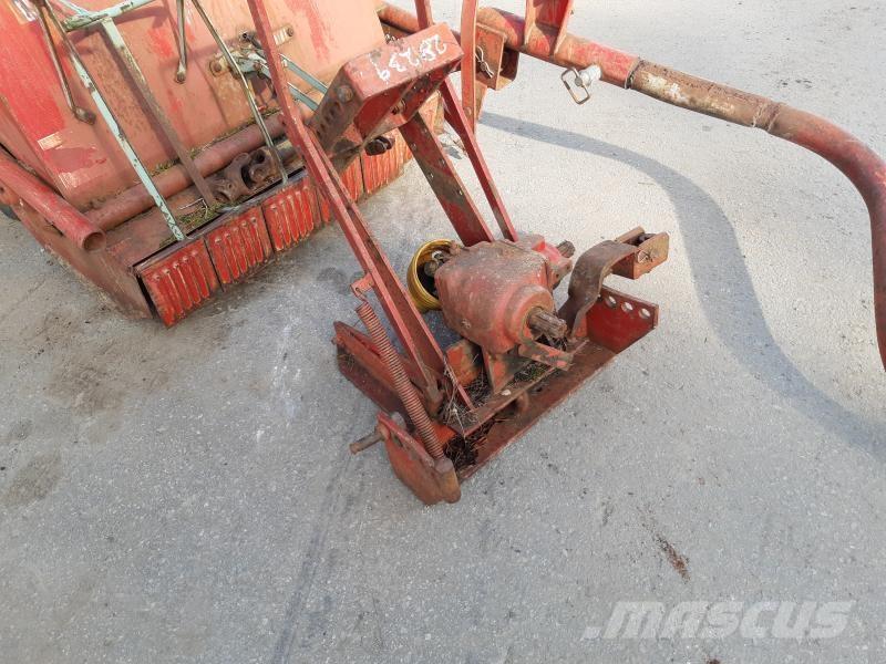  SLAGSLÅTTER TRASIG Falciatrici/cimatrici per pascoli