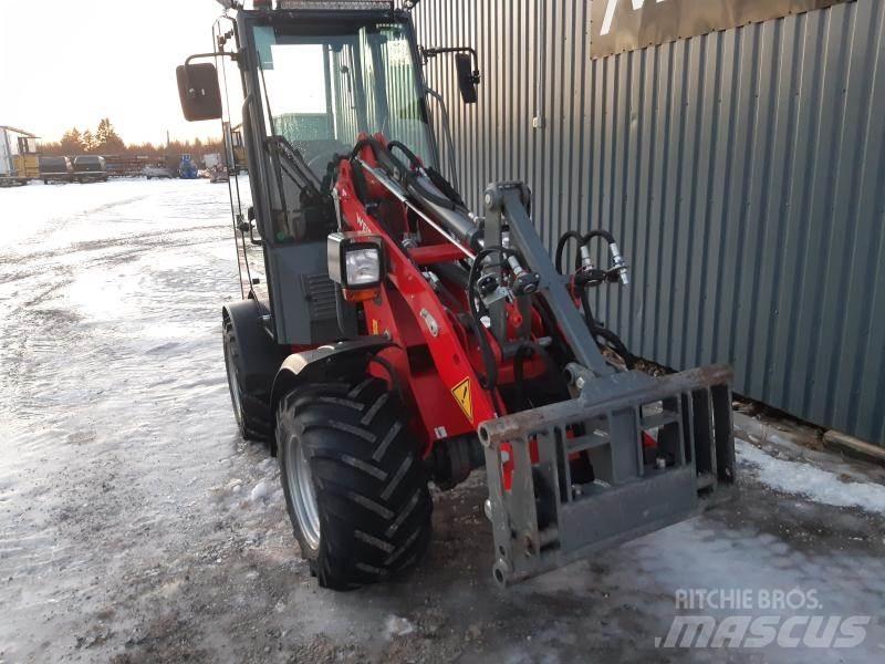 Weidemann 1160 MED HYTT Pale gommate