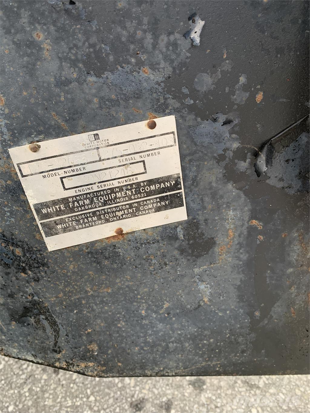 White 4 150 Field Boss Trattori