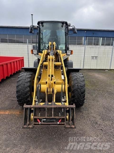 Yanmar V100 HJULLASTARE Pale gommate